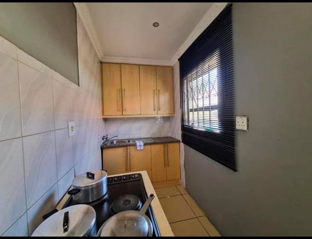 3 BEDROOM HOUSE FOR SALE IN PROTEA GLEN